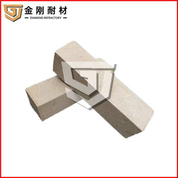 半枚條（tiáo）耐火磚（zhuān）